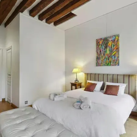 Marais Historical Center Parisian 3br Ouvert